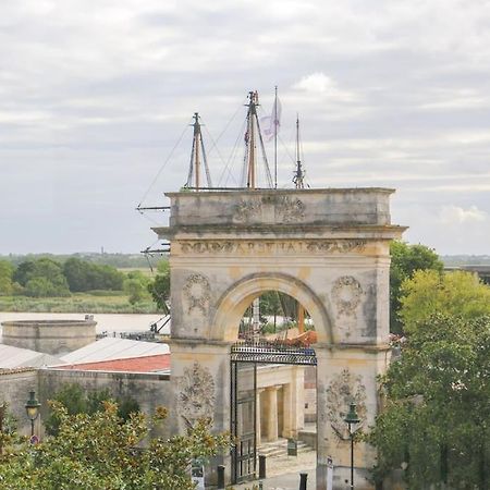 Cote Cour - Appartement En Plein Centre-Ville & Proche Des Thermes Rochefort  Luaran gambar