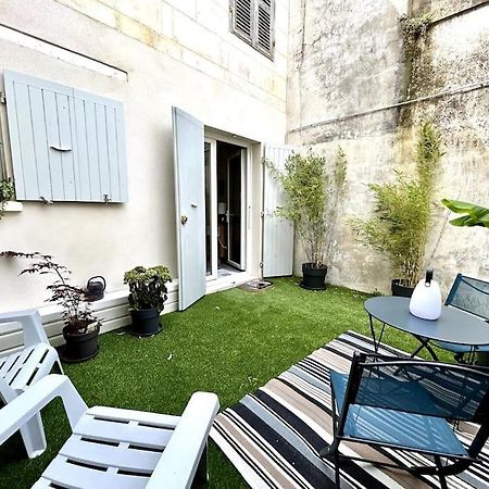 Cote Cour - Appartement En Plein Centre-Ville & Proche Des Thermes Rochefort  Luaran gambar